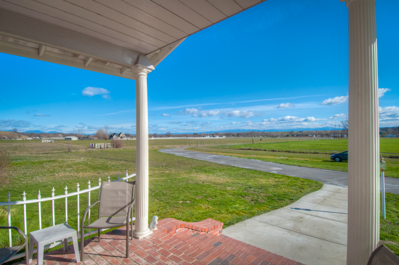 6750 Deschutes Road Anderson, CA 96007 - Photo 4 of 29 View from front porch