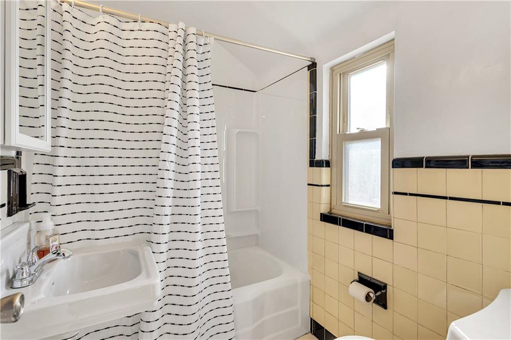 3321 Willett Road Pittsburgh, PA 15227 - Photo 22 of 23 Gallery Image 22