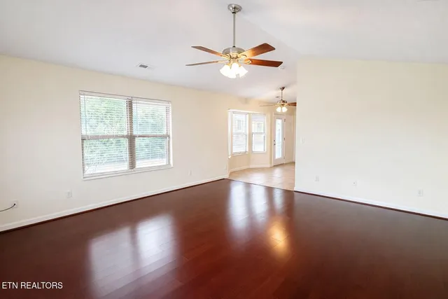 2637 Fisherman Street, Unit 28, Kodak, TN 37764