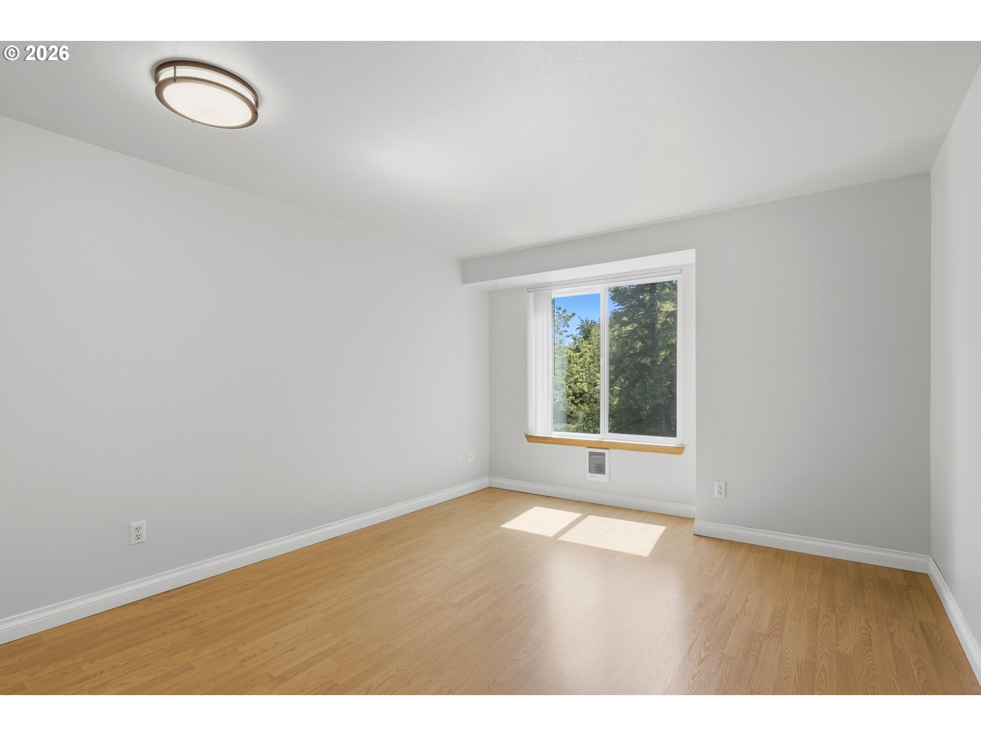8720 Southwest Tualatin Road, Unit 303 Tualatin, OR 97062 - Photo 14 of 30