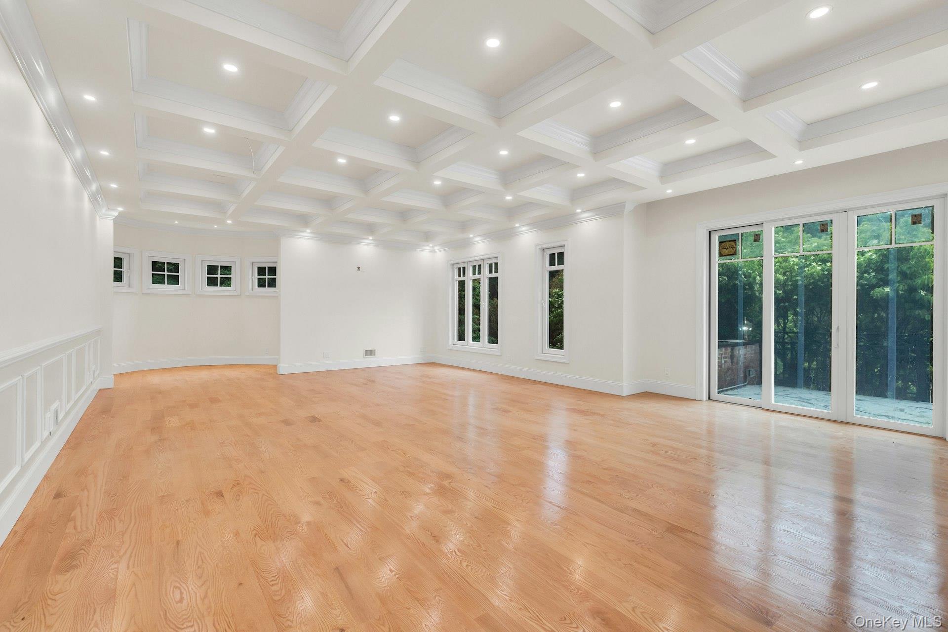 12 Saddle Ridge Road Old Westbury, NY 11568 - Photo 12 of 50