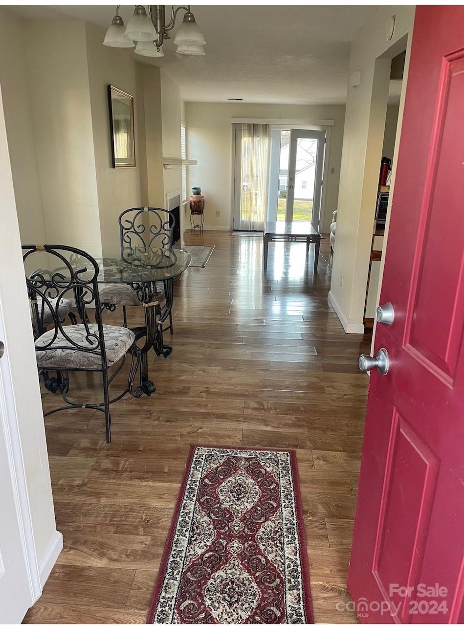 814 Selwyn Oaks Court, Unit 9/A&B Charlotte, NC 28209 - Photo 5 of 16