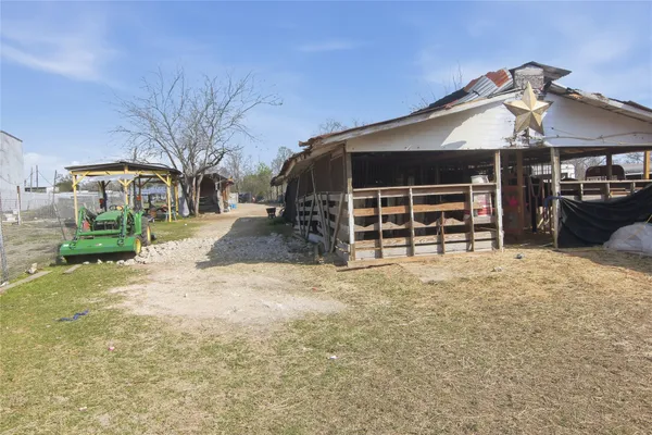 $265,000 | 205 West Harris Avenue, Pasadena, TX 77506