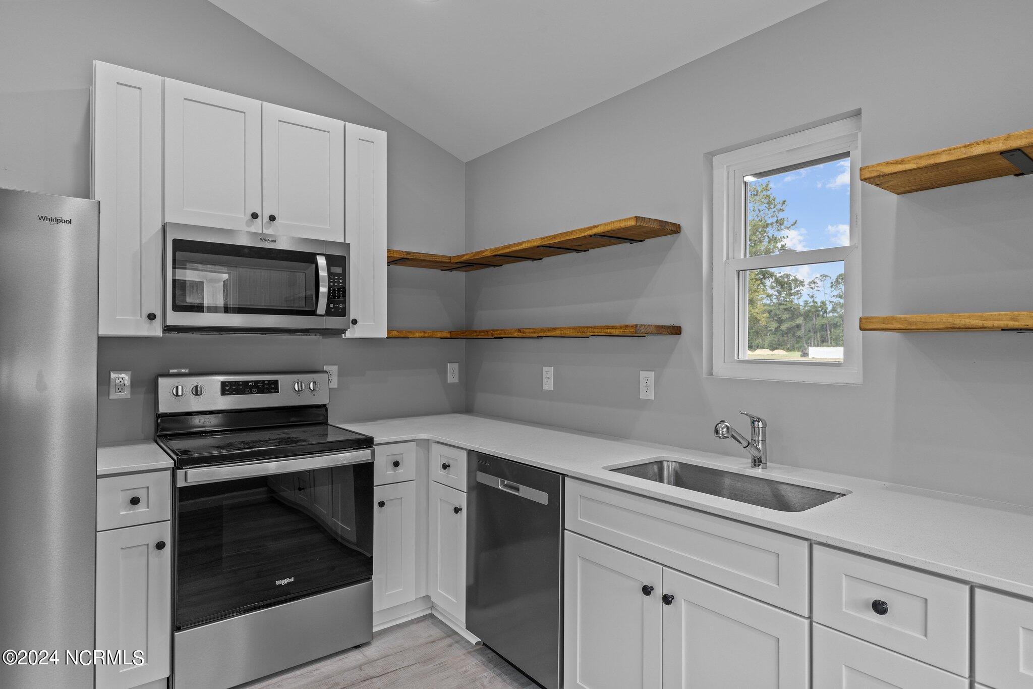 125 Long Pond Loop Swansboro, NC 28584 - Photo 24 of 52 Photo of similar home