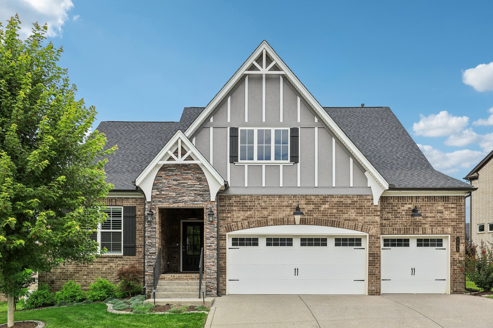 9008 Grayson Circle Mount Juliet, TN 37122 - Photo 1 of 36 a front view of a house with a yard