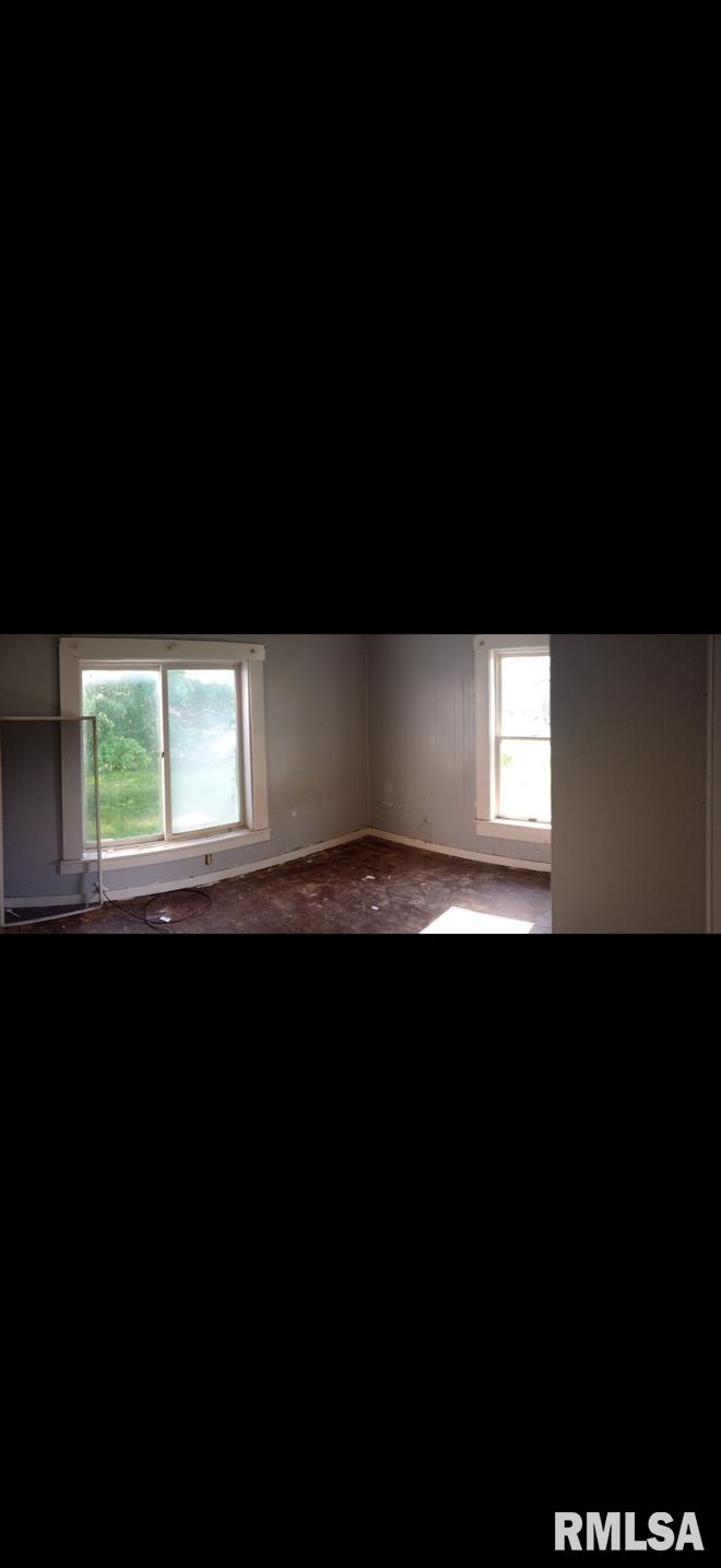 1360 Oak Street Hamilton, IL 62341 - Photo 3 of 10 Gallery Image 3