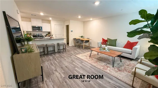 $1,750 | 4989 Chapin Mesa Avenue, Las Vegas, NV 89139