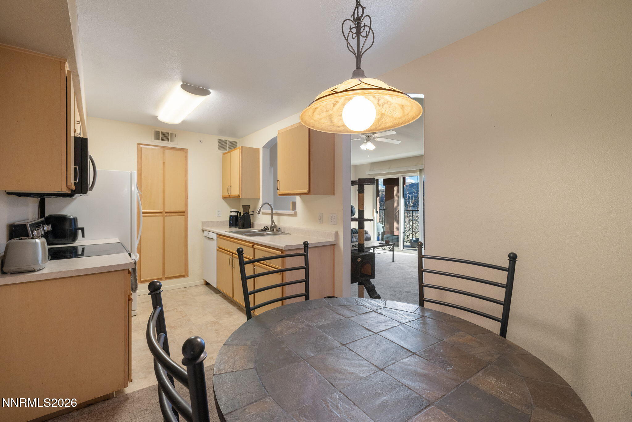 6850 Sharlands Avenue, Unit 2123 Reno, NV 89523 - Photo 17 of 40 17-web-or-mls-IMG_9819 (2)