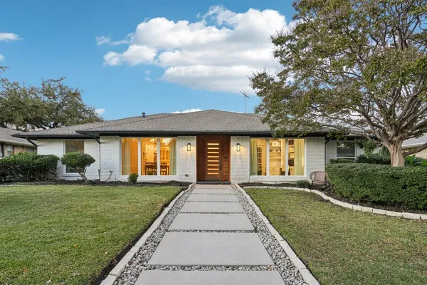 $545,000 | 433 Fieldwood Drive, Richardson, TX 75081