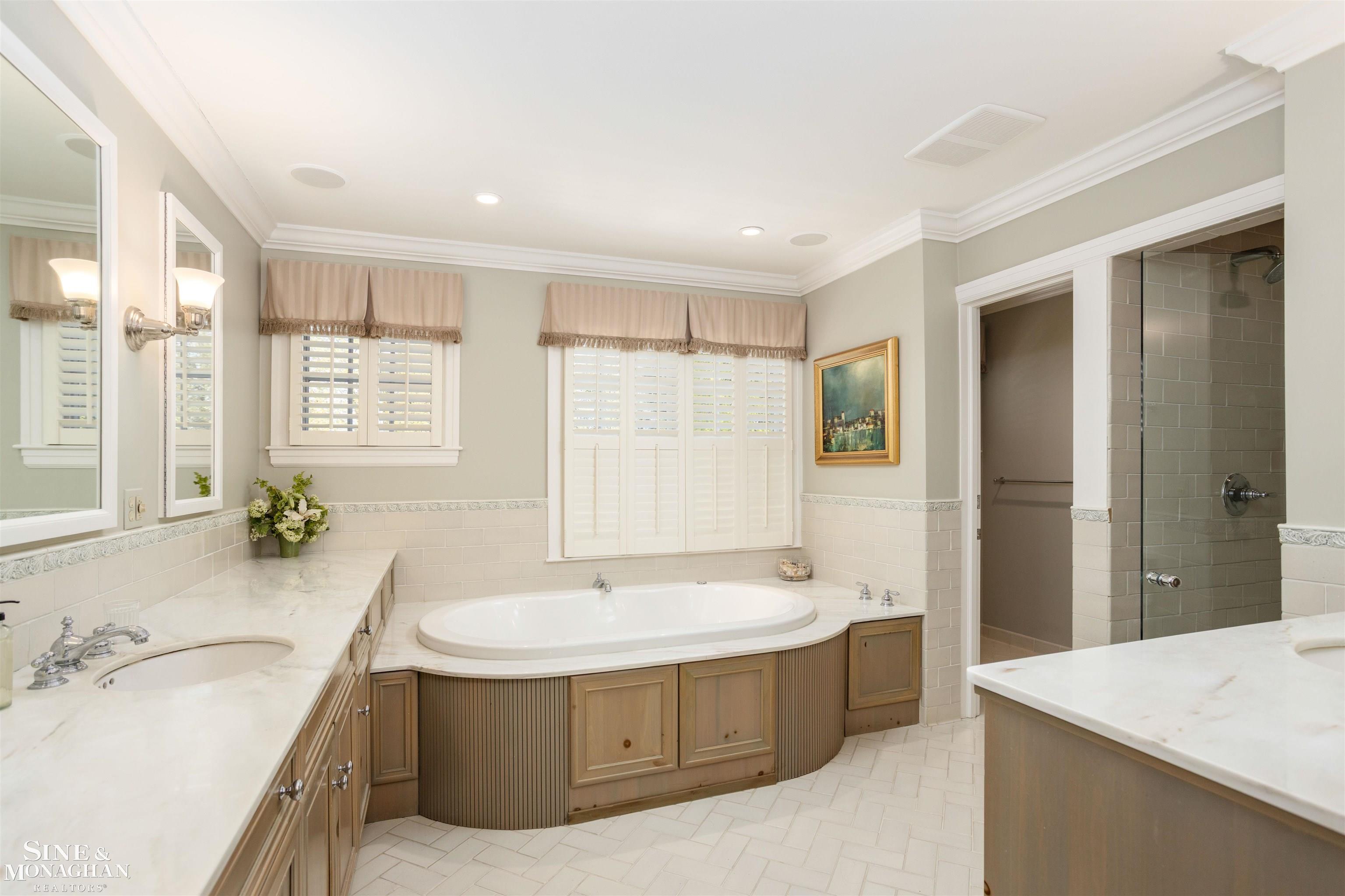 344 Washington Road Grosse Pointe, MI 48230 - Photo 41 of 74 50172790-12905938-8b43-4357-8f9a-83c295c9e824.JPG