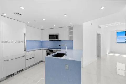 $769,000 | 2475 Brickell Avenue, Unit 1907, Miami, FL 33129
