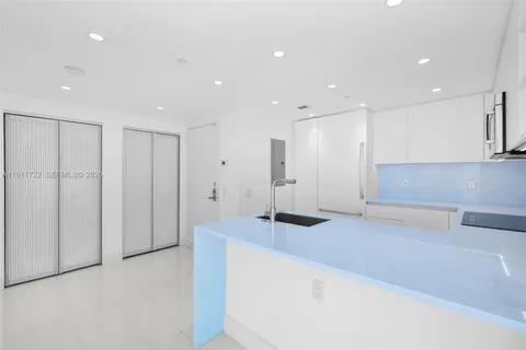 $769,000 | 2475 Brickell Avenue, Unit 1907, Miami, FL 33129