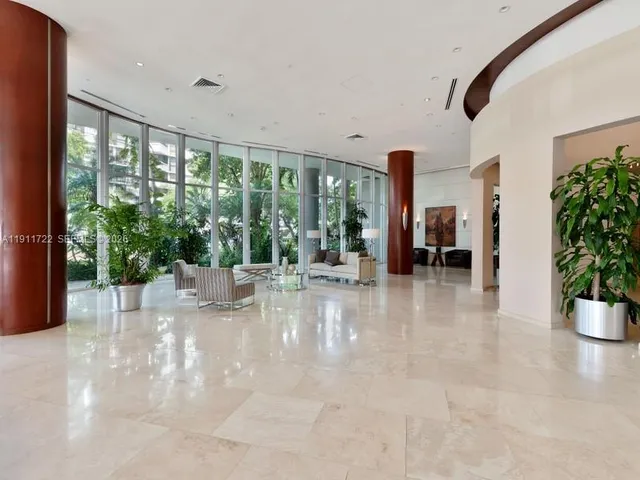 $775,000 | 2475 Brickell Avenue, Unit 1907, Miami, FL 33129