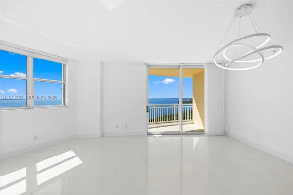 a view of a livingroom with bathroom