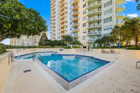 $769,000 | 2475 Brickell Avenue, Unit 1907, Miami, FL 33129
