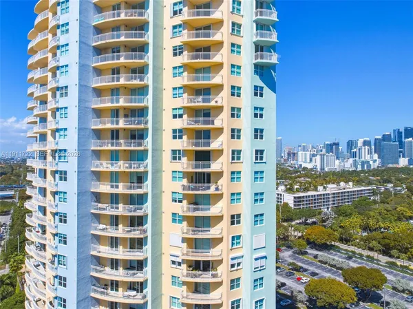 $769,000 | 2475 Brickell Avenue, Unit 1907, Miami, FL 33129