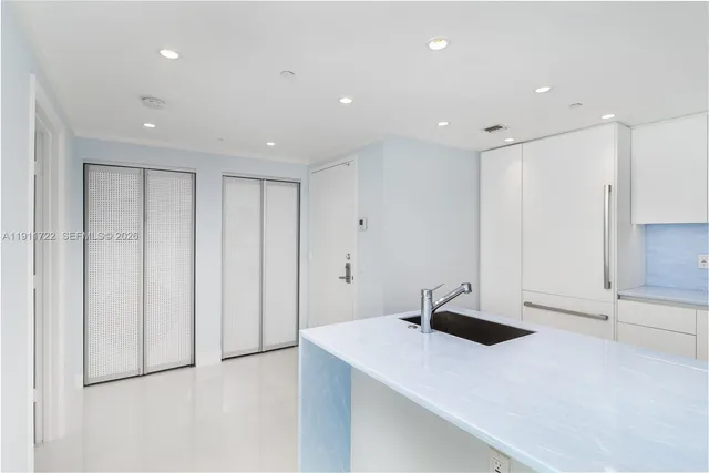 $775,000 | 2475 Brickell Avenue, Unit 1907, Miami, FL 33129