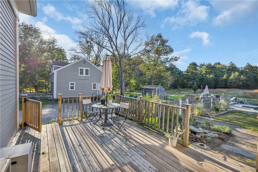 247 Elmdale Road Scituate, RI 02857 - Photo 32 of 45