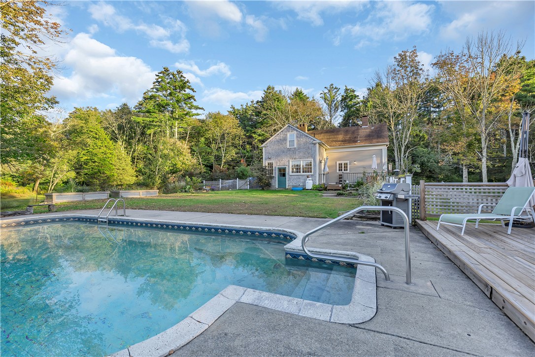 247 Elmdale Road Scituate, RI 02857 - Photo 34 of 45