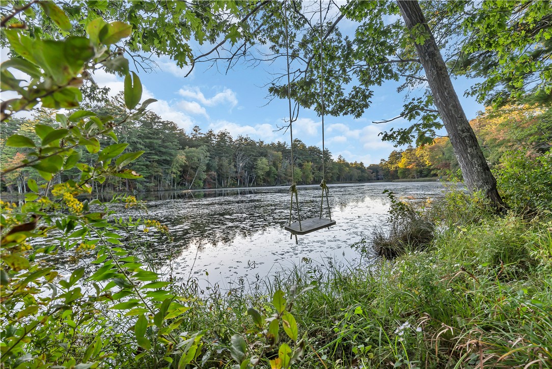 247 Elmdale Road Scituate, RI 02857 - Photo 4 of 45