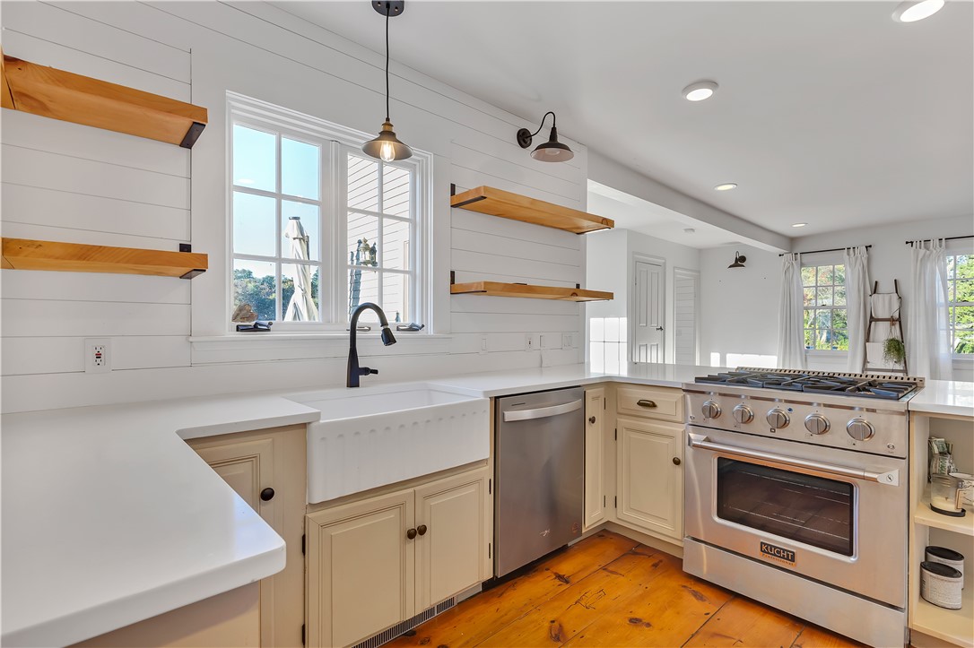 247 Elmdale Road Scituate, RI 02857 - Photo 9 of 45