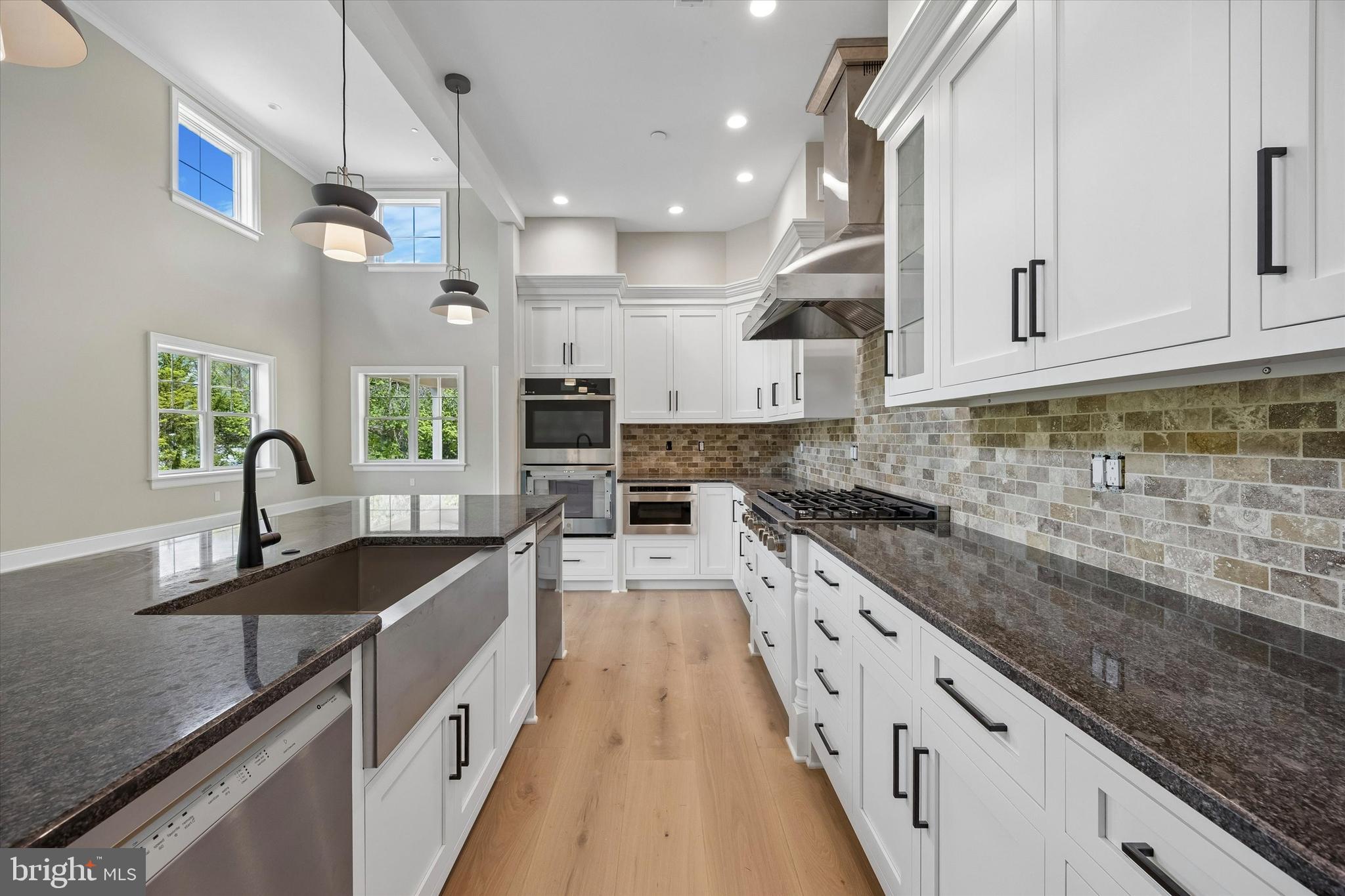 3607 Gradyville Road Newtown Square, PA 19073 - Photo 5 of 20 Large Gourmet Kitchen