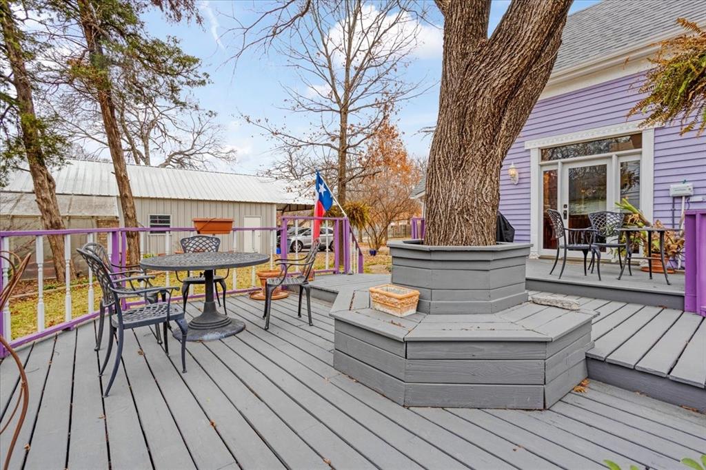 300 West 6th Street Bonham, TX 75418 - Photo 35 of 37 a view of outdoor seating