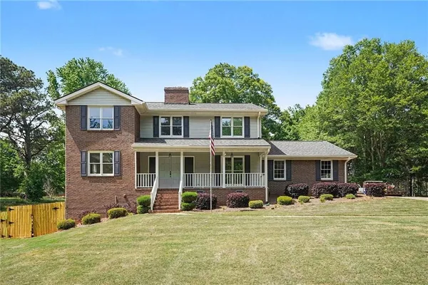 $479,900 | 2080 Castle Lake Drive, Tyrone, GA 30290