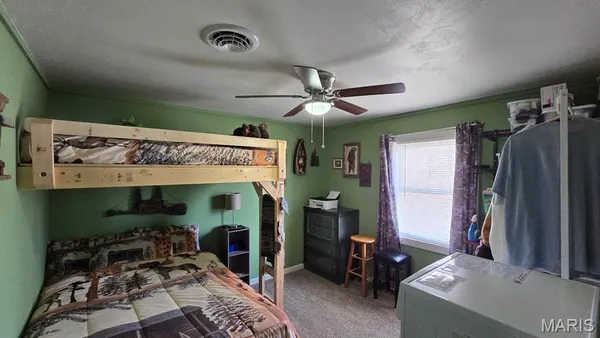 $129,999 | 161 Old River Road, Elsberry, MO 63343