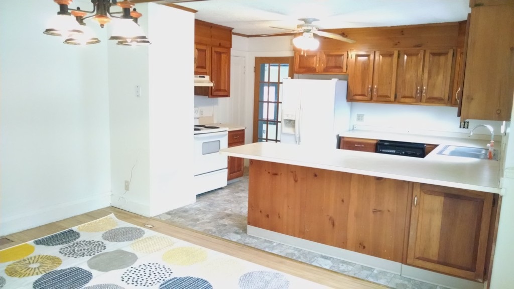 42 Prospect Street Rochester, NH 03867 - Photo 7 of 12