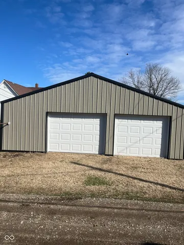 $129,900 | 354 Bloomingdale Road, Montezuma, IN 47862