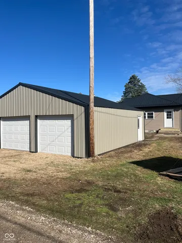 $129,900 | 354 Bloomingdale Road, Montezuma, IN 47862