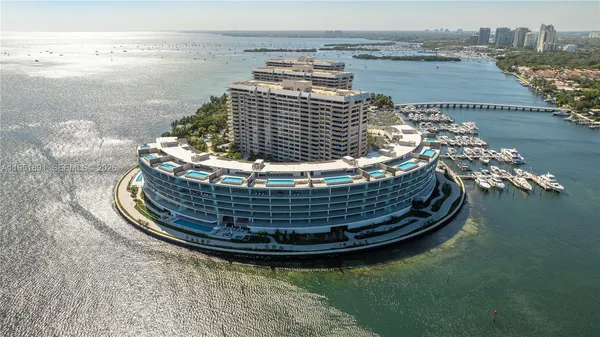 $7,900,000 | 5 Grove Isle Drive, Unit L501, Miami, FL 33133