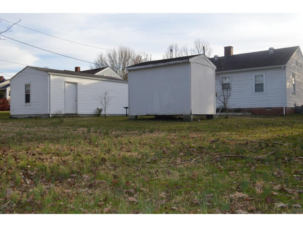 1528 Kings Road Kingsport, TN 37664 - Photo 3 of 8 Photo 3