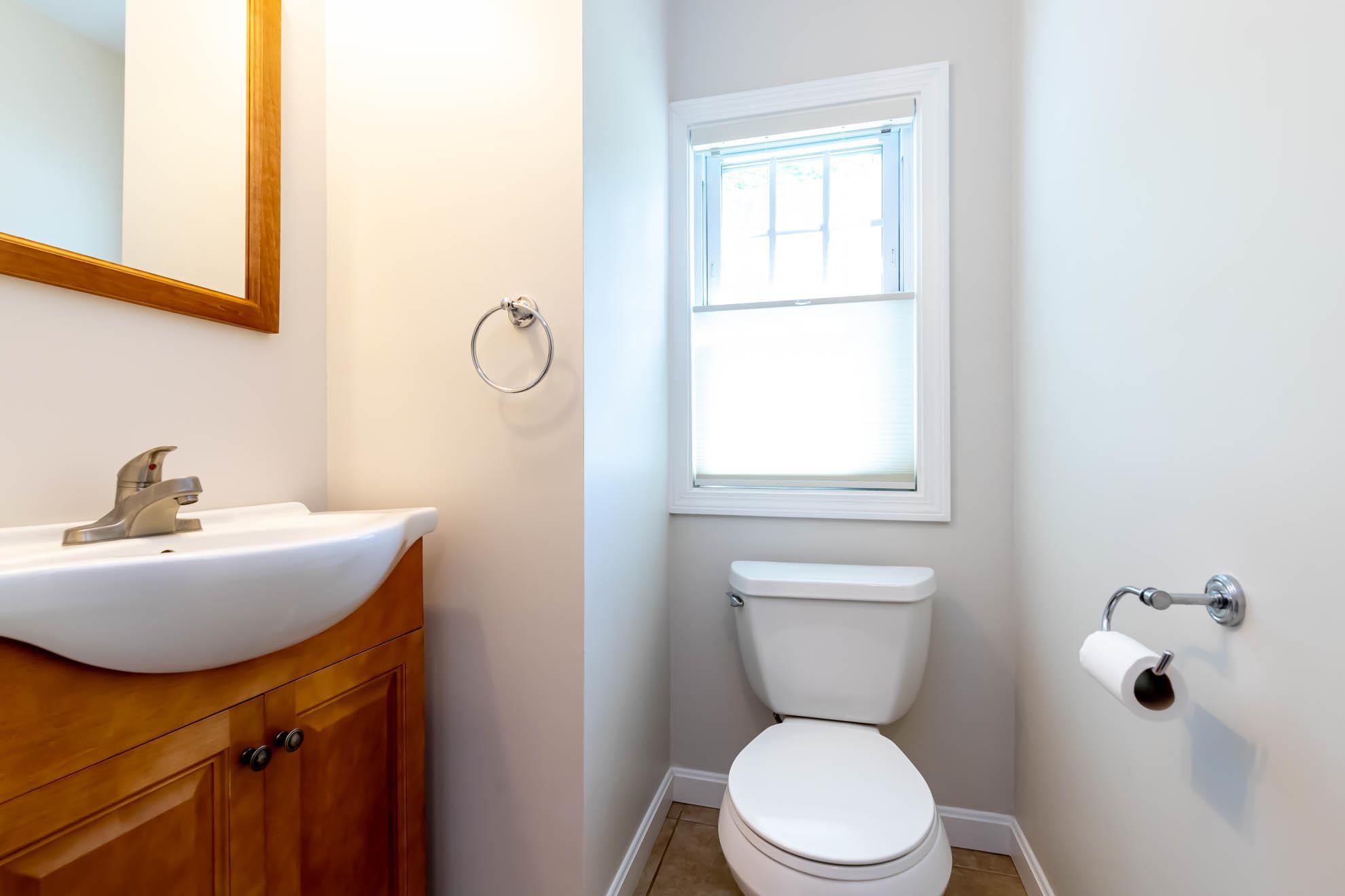 20 Dodge Street Rochester, NH 03867 - Photo 14 of 36