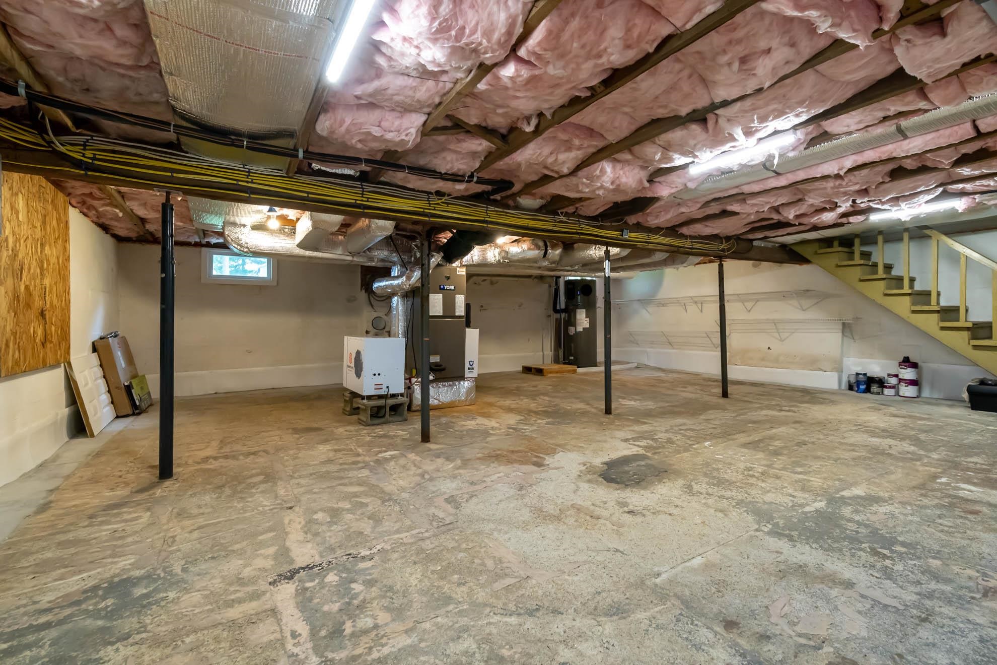 20 Dodge Street Rochester, NH 03867 - Photo 28 of 36