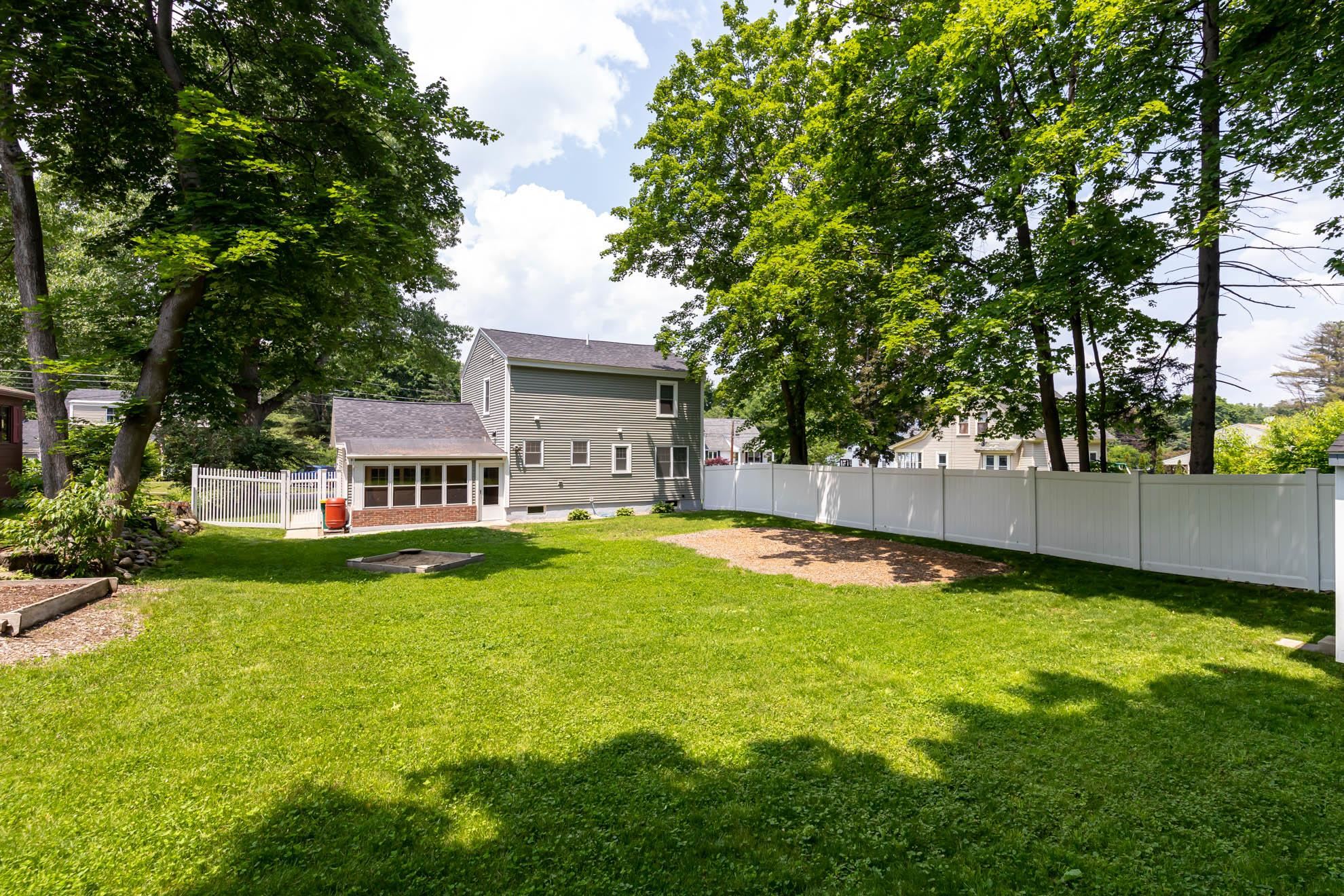 20 Dodge Street Rochester, NH 03867 - Photo 3 of 36