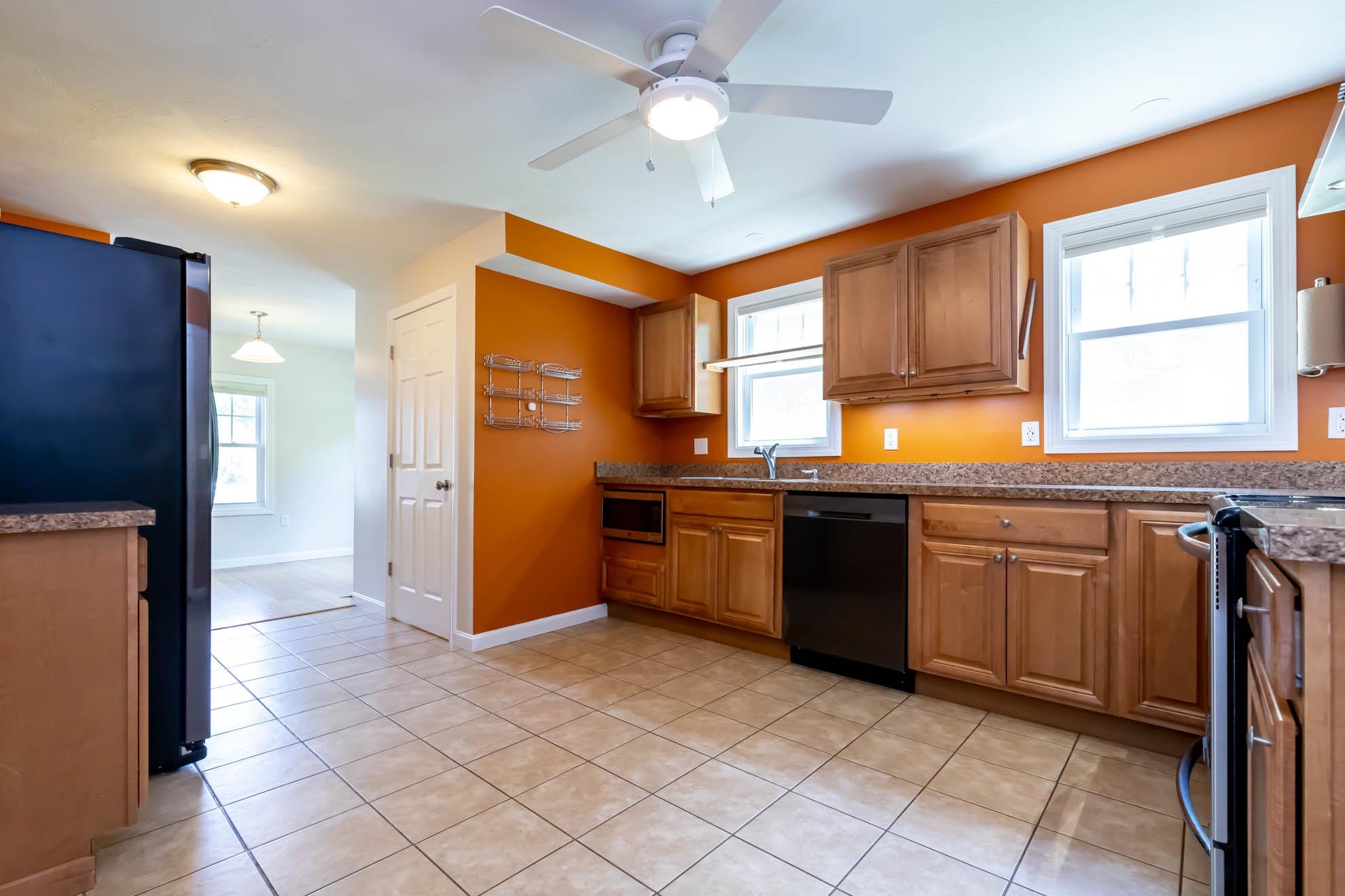 20 Dodge Street Rochester, NH 03867 - Photo 4 of 36