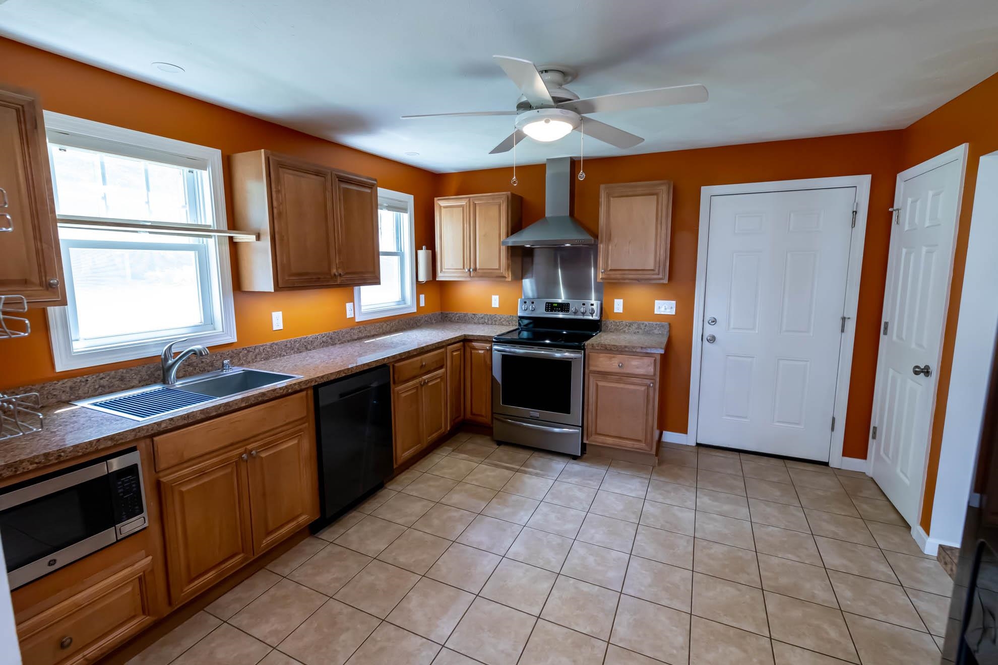 20 Dodge Street Rochester, NH 03867 - Photo 6 of 36