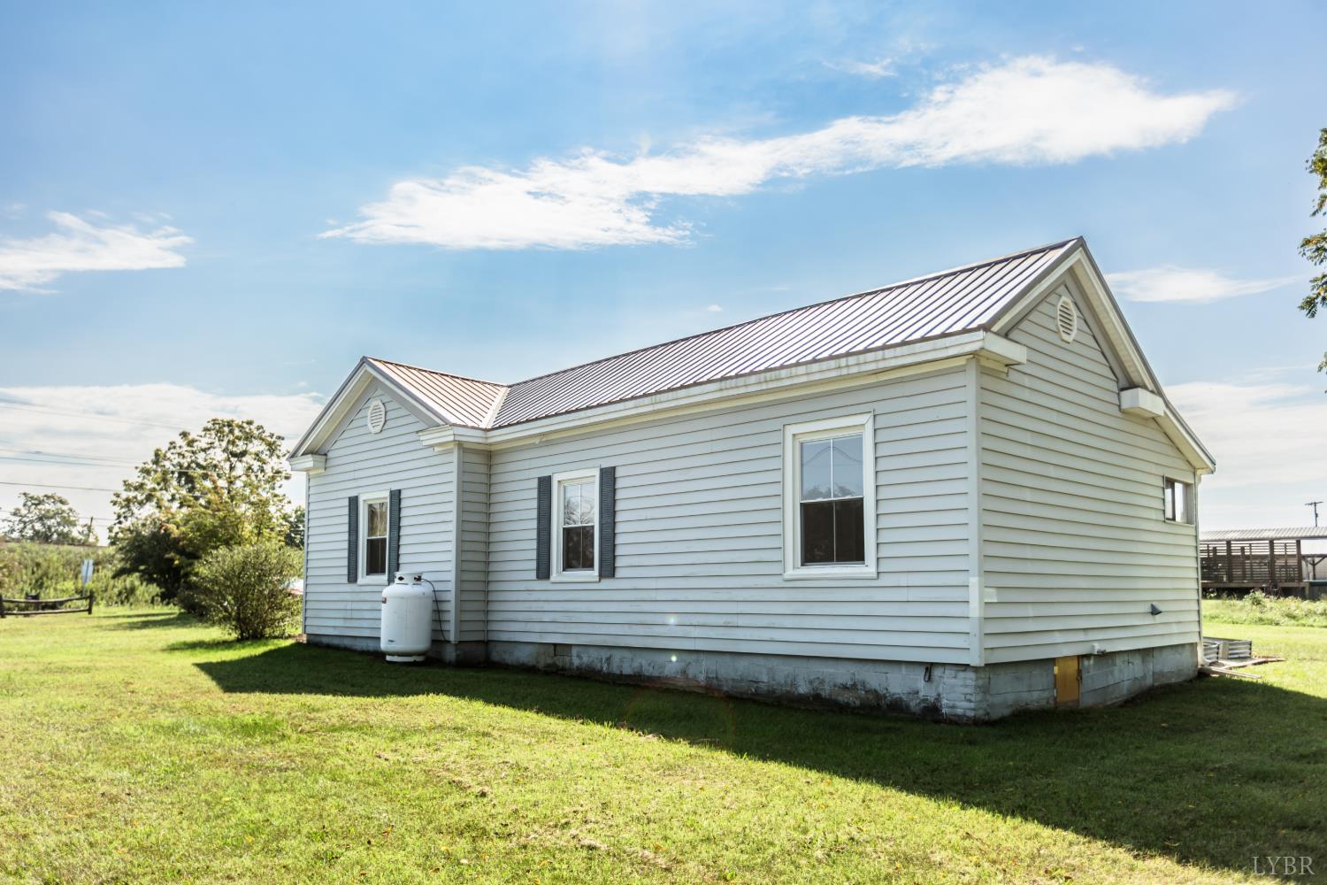 7157 Old Evergreen Road Appomattox, VA 24522 - Photo 21 of 25 Gallery Image 21
