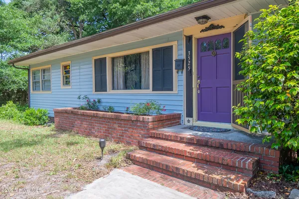$279,000 | 3525 Wilshire Boulevard, Wilmington, NC 28403