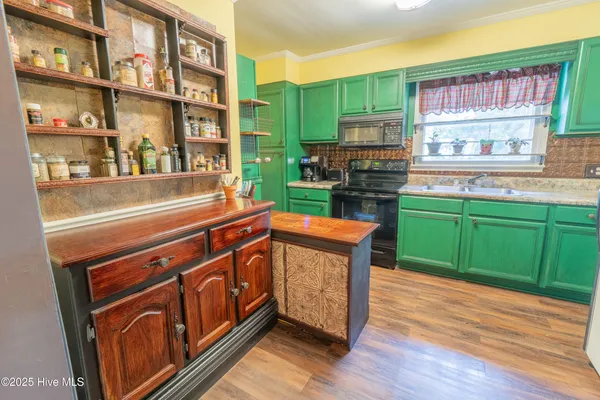 $279,000 | 3525 Wilshire Boulevard, Wilmington, NC 28403