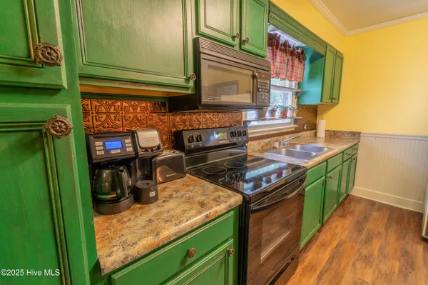 $279,000 | 3525 Wilshire Boulevard, Wilmington, NC 28403