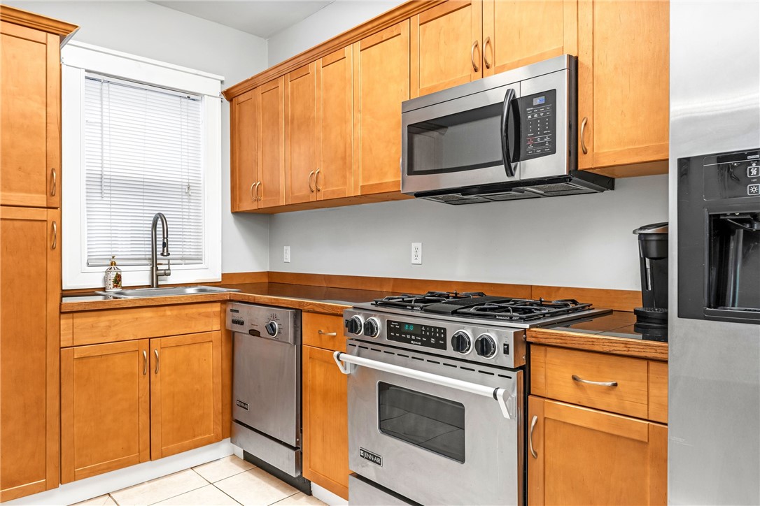 2 Poplar Street, Unit 1 Providence, RI 02906 - Photo 7 of 15