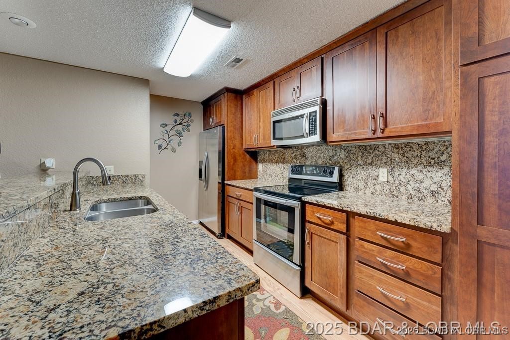 821 Winn Road, Unit 10D Osage Beach, MO 65065 - Photo 5 of 15