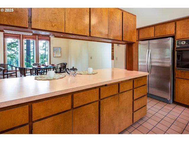 $599,000 | 88154 Tiki Lane, Springfield, OR 97478