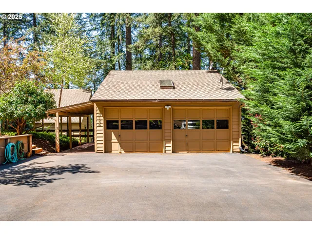 $599,000 | 88154 Tiki Lane, Springfield, OR 97478