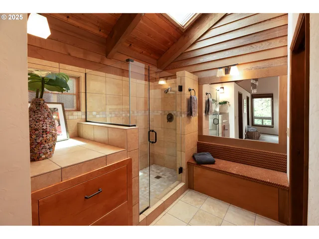 $599,000 | 88154 Tiki Lane, Springfield, OR 97478