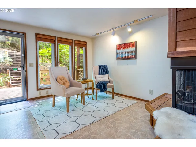 $599,000 | 88154 Tiki Lane, Springfield, OR 97478