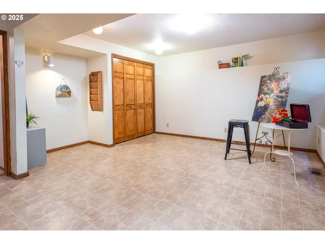 $599,000 | 88154 Tiki Lane, Springfield, OR 97478